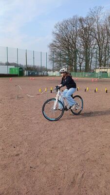 Achtung_Auto_2026_13_1790450674719