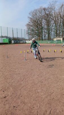 Achtung_Auto_2026_17_1836003329030