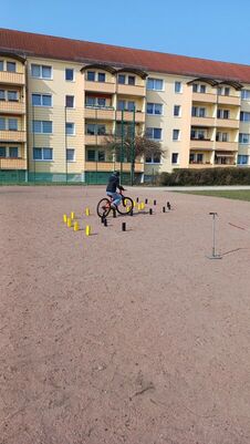 Achtung_Auto_2026_33_1813397065259