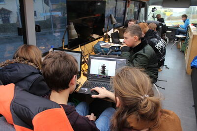 FAB_Mobil_2_1793565050543