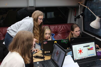 FAB_Mobil_4_1785935920504