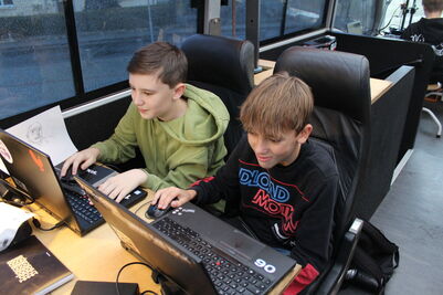 FAB_Mobil_5_1788188201179