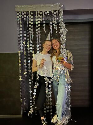 Schulparty_2023_24_27_1813158571960