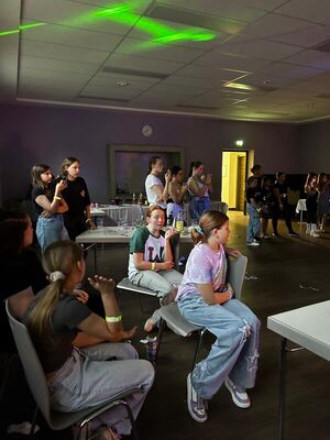 Schulparty_2023_24_2_1829210131873