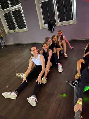 Schulparty_2023_24_30_1862723272166