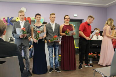 Zeugnisuebergabe_2019_3_1802940948463