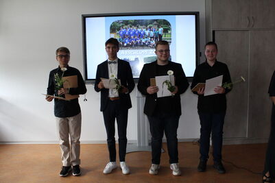 Zeugnisuebergabe_AK_22_5_1770901818599