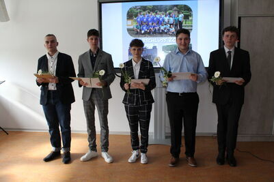 Zeugnisuebergabe_AK_22_8_1814457231229