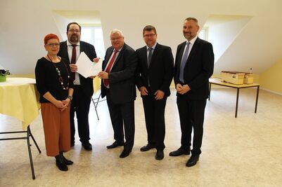 feierlliche_Uebergabe_4_1816276844157