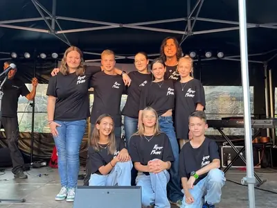 Schulband Paperplane